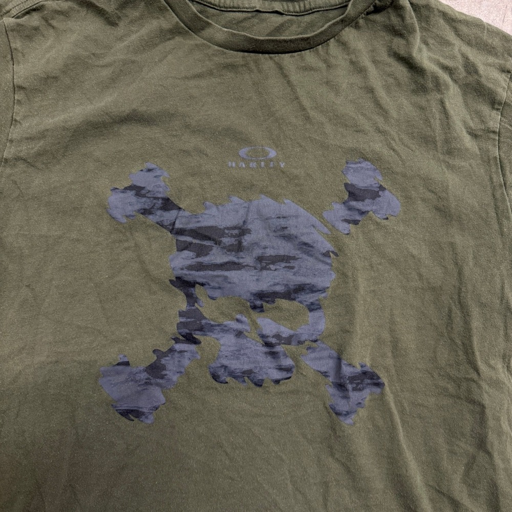 Oakley Mens Skull Crossbones Camo Graphic T-Shirt Olive Green Large